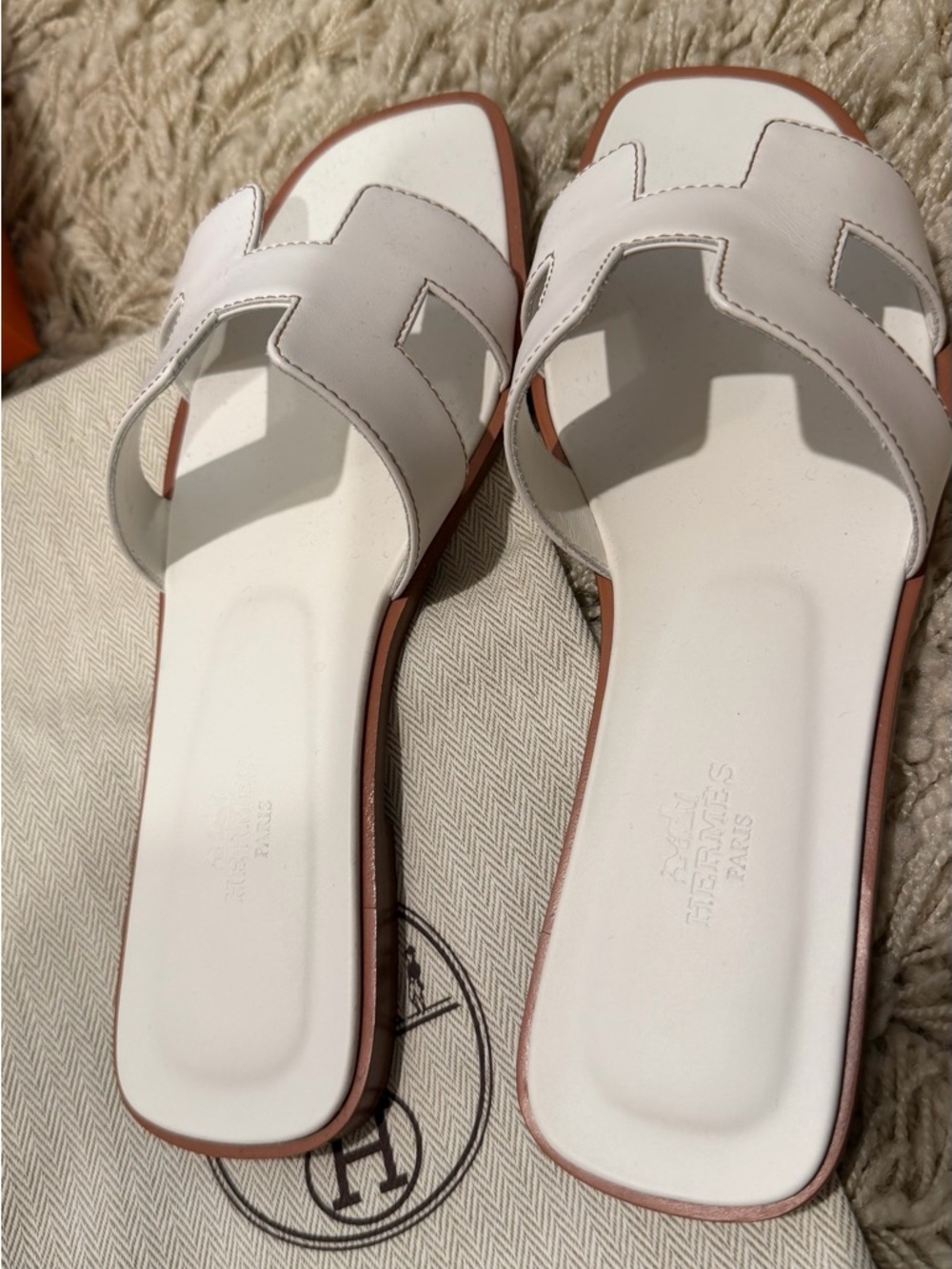BRAND NEW Hermes White Oran Slide Sandals - Picture 4 of 5
